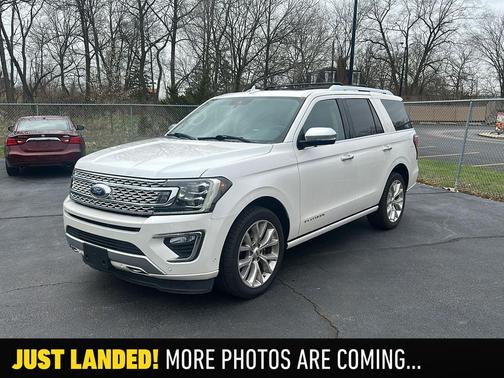 White Platinum Metallic Tri-Coat 2018 Ford Expedition Platinum
