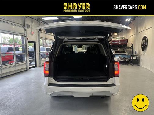 White Platinum Metallic Tri-Coat 2018 Ford Expedition Platinum