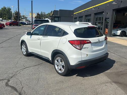 White Orchid Pearl 2016 Honda HR-V EX