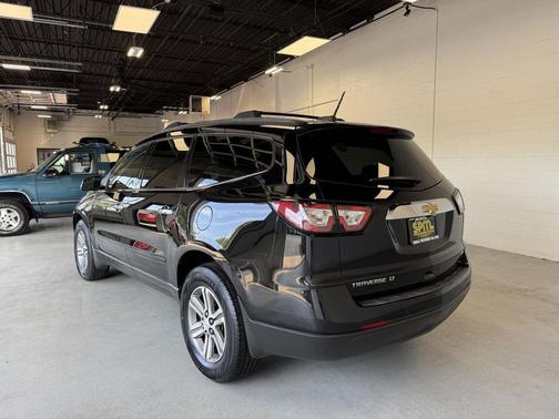 2017 Chevrolet Traverse 1LT