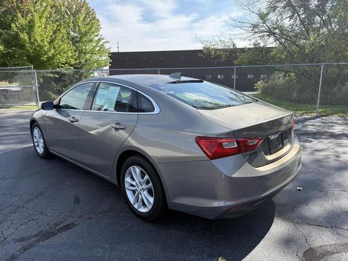 2017 Chevrolet Malibu 1LT