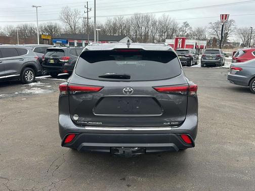 2020 Toyota Highlander XLE