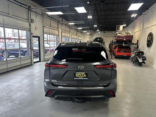 2020 Toyota Highlander XLE