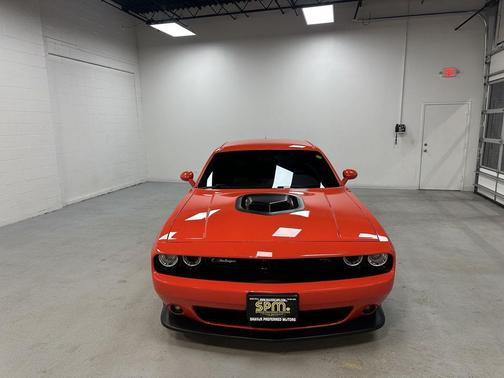 2016 Dodge Challenger R/T Scat Pack