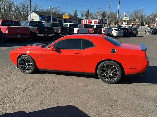 2016 Dodge Challenger R/T Scat Pack