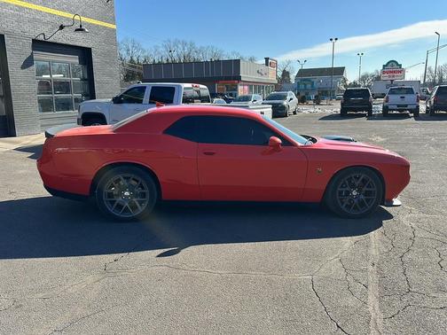 2016 Dodge Challenger R/T Scat Pack