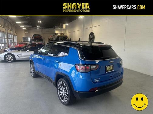 Laser Blue Pearlcoat 2022 Jeep Compass Limited