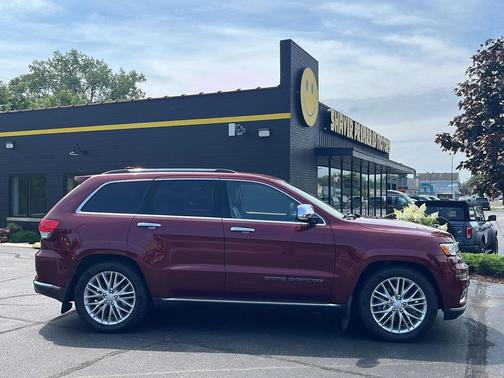 2017 Jeep Grand Cherokee Summit