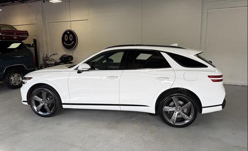 2023 Genesis GV70 2.5T AWD