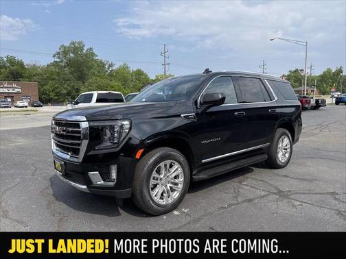 2023 GMC Yukon SLT