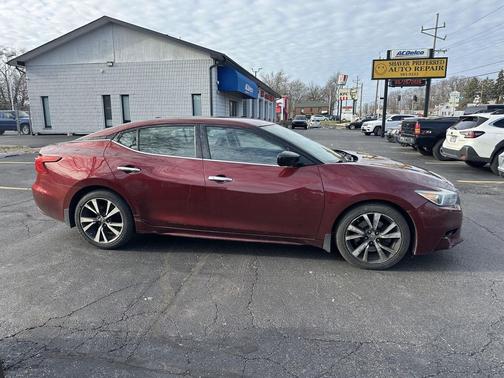 Coulis Red 2016 Nissan Maxima 3.5 S