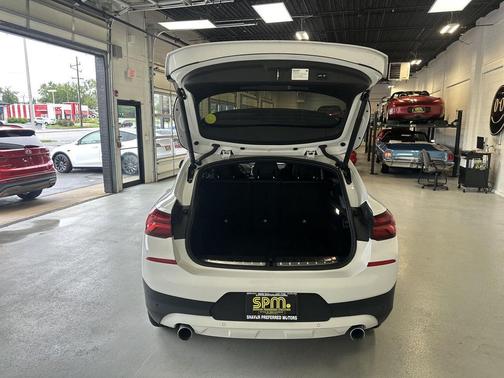 Alpine White 2022 BMW X2 xDrive28i
