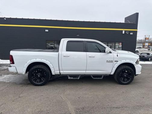 2017 RAM 1500 Sport