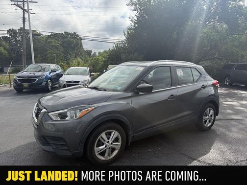 2019 Nissan Kicks S