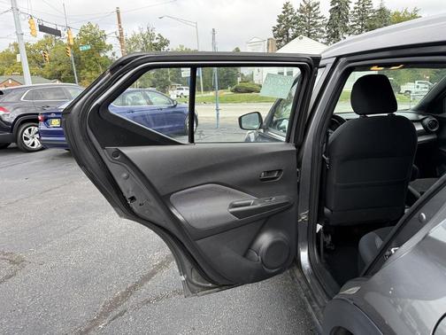 2019 Nissan Kicks S