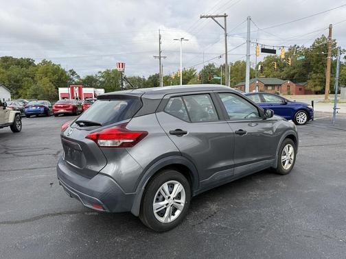 2019 Nissan Kicks S