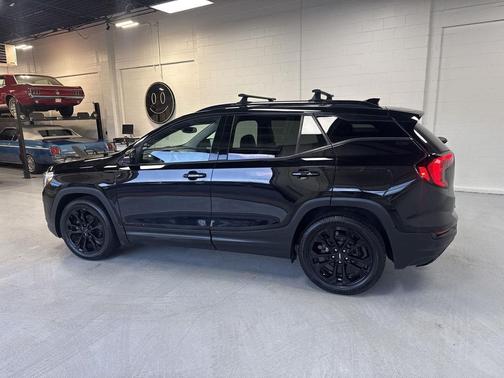 Ebony Twilight Metallic 2021 GMC Terrain SLT