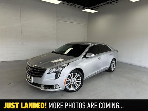 Radiant Silver Metallic 2018 Cadillac XTS Luxury