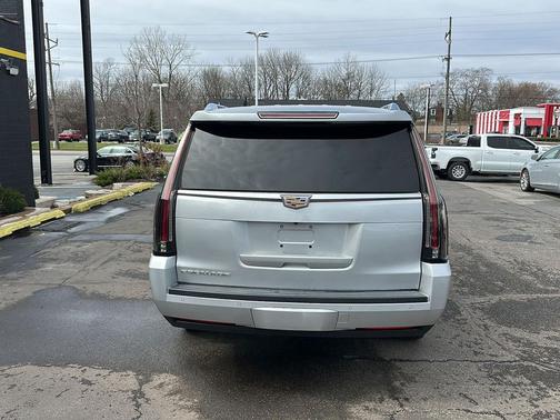 2016 Cadillac Escalade ESV Premium