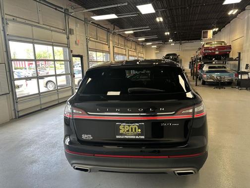 Infinite Black 2020 Lincoln Nautilus Reserve