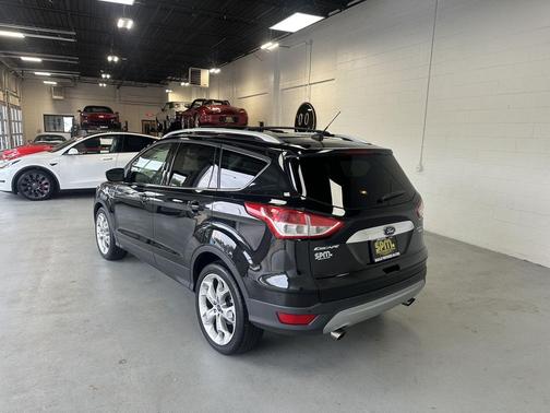 White Platinum Metallic Tri-Coat 2015 Ford Escape Titanium