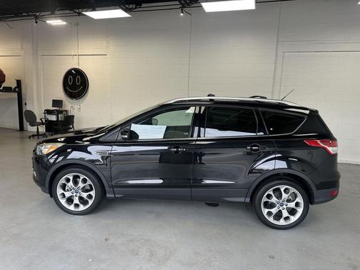 White Platinum Metallic Tri-Coat 2015 Ford Escape Titanium