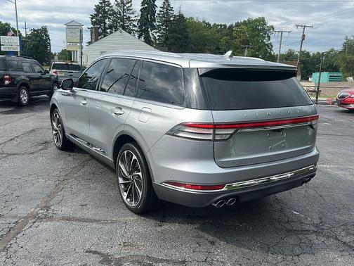 Silver Radiance Metallic 2020 Lincoln Aviator Reserve AWD