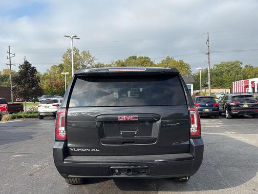 2020 GMC Yukon XL SLT