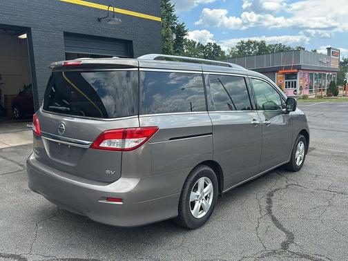 Titanium 2016 Nissan Quest SV