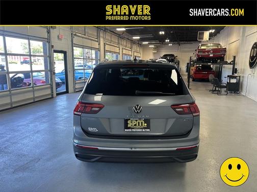 Platinum Gray Metallic 2022 Volkswagen Tiguan 2.0T SE 4MOTION