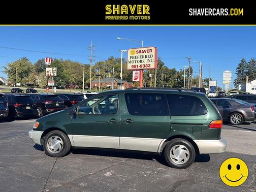 2000 Toyota Sienna XLE