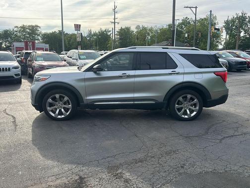 Iconic Silver Metallic 2020 Ford Explorer Platinum