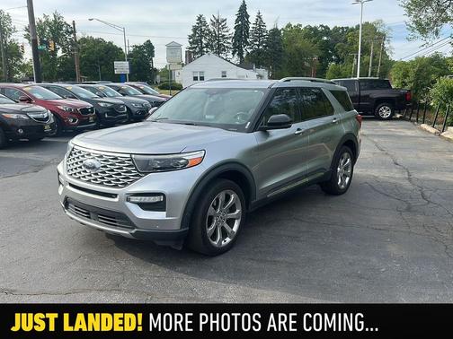 Iconic Silver Metallic 2020 Ford Explorer Platinum