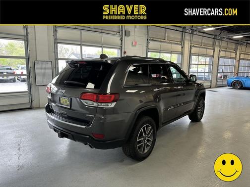 Granite Crystal Metallic Clearcoat 2020 Jeep Grand Cherokee Limited