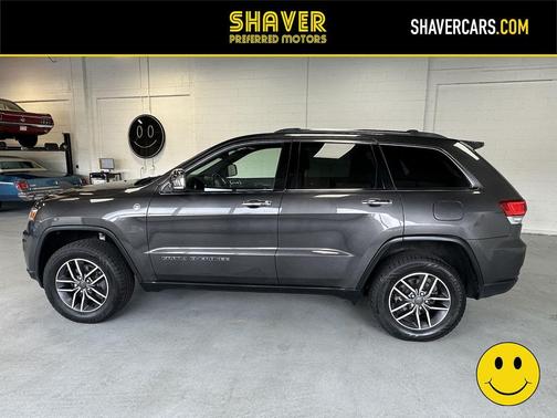 Granite Crystal Metallic Clearcoat 2020 Jeep Grand Cherokee Limited