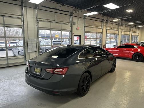 2021 Chevrolet Malibu FWD LT