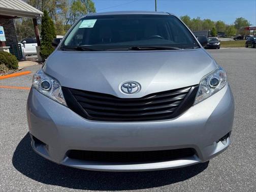 2017 Toyota Sienna SE