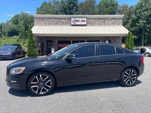 2017 Volvo S60 T5 Dynamic