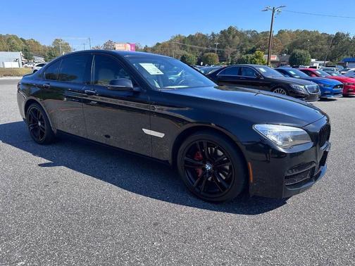 2015 BMW 740 740i 4dr Sedan