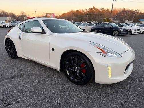 2017 Nissan 370Z Touring
