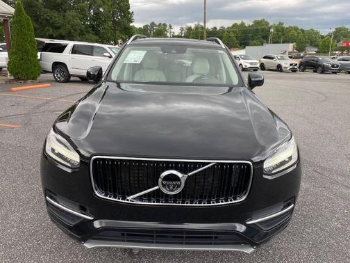 Onyx Black Metallic 2017 Volvo XC90 T5 Momentum