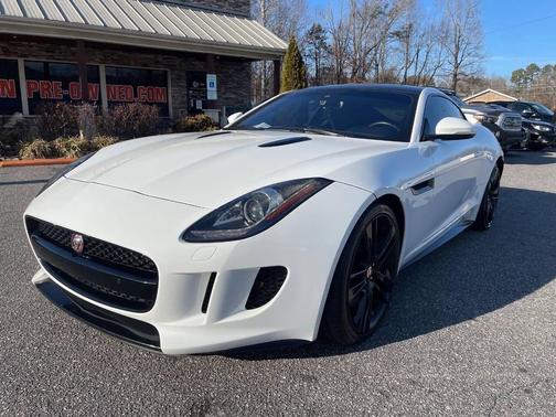 2017 Jaguar F-TYPE Premium 2dr Coupe 8A