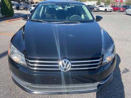 2012 Volkswagen Passat 2.5 SE