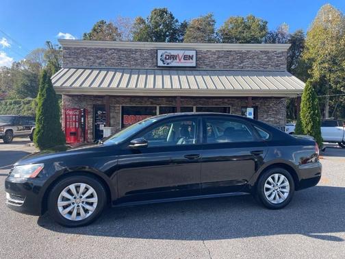 2012 Volkswagen Passat 2.5 SE