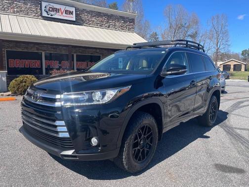 2017 Toyota Highlander Limited