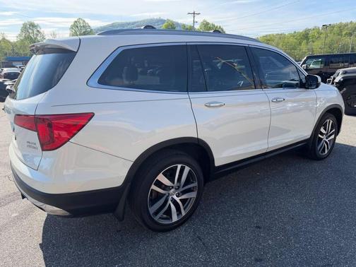 2017 Honda Pilot Elite