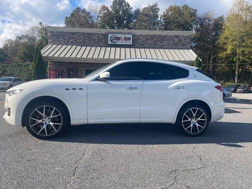 2017 Maserati Levante S