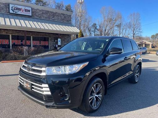 2017 Toyota Highlander LE