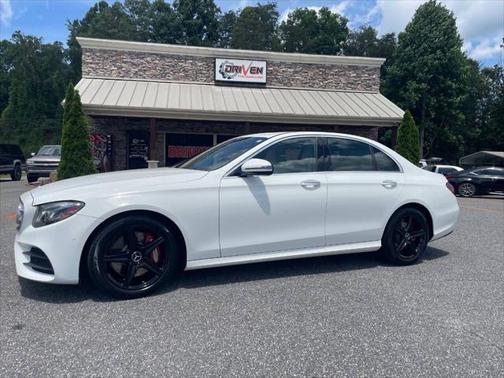 2017 Mercedes-Benz E-Class E 300 4dr Sedan