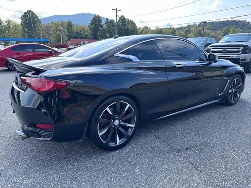 2017 INFINITI Q60 3.0T Premium